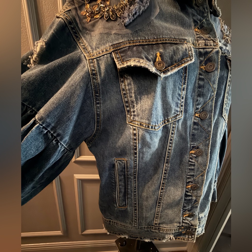 Zara Denim Jacket - Picture 8 of 15
